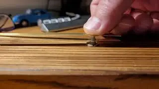 How to install the clock hand