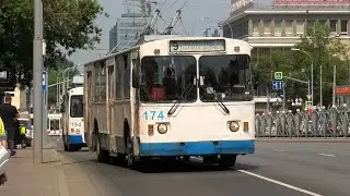 Троллейбус Екатеринбурга ЗиУ-682Г [Г00] борт.№174 маршрут №9 на остановке 