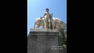 DE TODO UN POCO. Esculturas Murales
