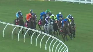 Lost And Running wins at Randwick 24 April