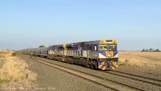 QUBE Grain Train With CFCLA CM Class Locomotives - PoathTV Australian Railways