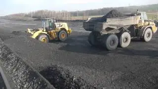 CAT 972M XE vs 972H - LOADING
