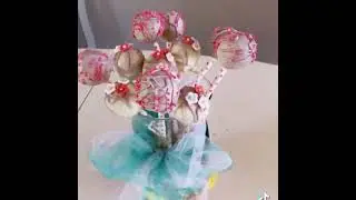 Flower colourful Cake Pops  Design by Tatiana A Tedesco  Www.madamecupcakeshop.com