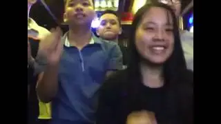Hai c&ocirc; ti&ecirc;n - AK30 phi&ecirc;n bản quẩy