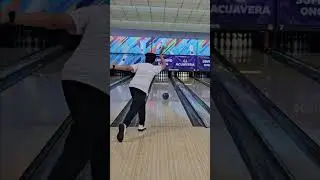 Strike #bowlingbeginner #bowlingday #bowlingisfun #pba #bowlinglife #bowler #bowlingaddicts