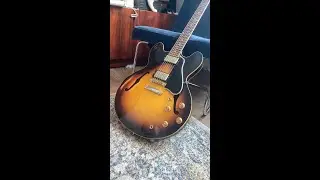 ES 335: Gibson '57 Classics vs Ron Ellis Signature Pickups