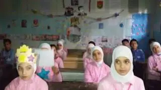 طلاب  مدرسة الرشيد الابتدائية  بدمشق