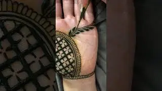 Easy Mehndi Trick for Beginners! 😍🔥Aesthetic: Satisfying Henna Art ✍️🧡 #mehndi #art #hennadesigns