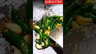 Mirchi Teecha | चमचमीत ठेचा | Hari mirchi lasun ka teecha |Maharashtrian teecha recipe #viral #short