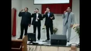 Quarteto cantando tocou- me  IASD Cidade Verde