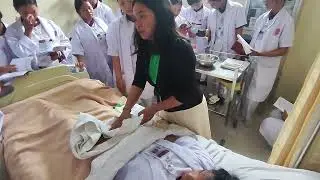 Tahap kerja (kompres hangat kering untuk disminore) | SKILL LAB