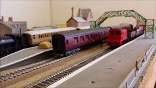 Hornby/Triang R253 0-4-0 Dockyard Shunter No. 3 In Red H331740A