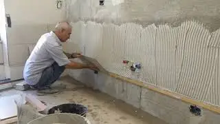 Kitchen Wall Tiling Tutorial &ndash; How to Begin Like a Pro