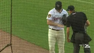 'A huge deal': Fans flock to Timber Rattlers game for Brewers' Brandon Woodruff in rehab start