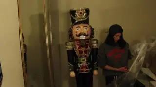 Unboxing 6ft Nutcracker