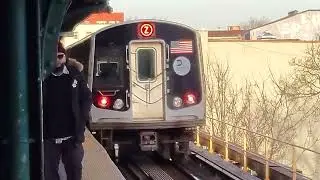 R179 (Z) Train @ Broadway Junction