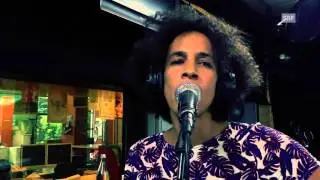 Sissy Fox &laquo;Bitter Lake&raquo; - Live bei SRF Virus