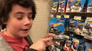 Hot Wheels ISM | 2017 C CASE FIND | JonRacer3