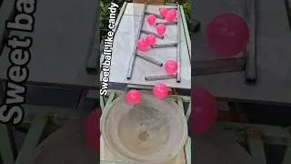 Relax with lots of pink balls crossing the terrain.