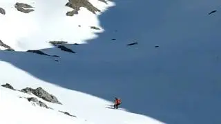 Lesley Beck skiing from the col at Anoch Mor Anoch Beag.