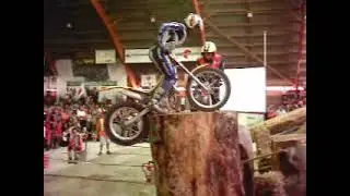 Takahisha Fujinami  Toni Bou Douguie Lampkin  FIM  &agrave; Moutier (ch) ann&eacute;e 2004 by Philippe Stocker