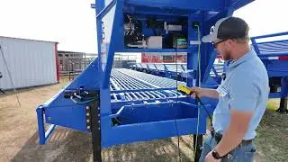 Hydraulic Ramp on the Ag multi-trailer in action