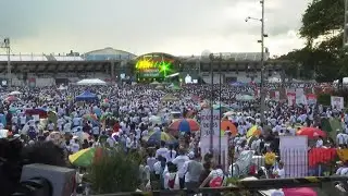 Hundreds of thousands rally in Manila over Philippines flood-control corruption scandal