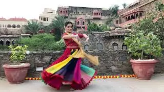 Ganesh Vandana | Pratham Sumir Shree Ganesh | Kathak | Ganesh Stuti | Ishita Bhushan