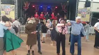 Jolly Jivers, Salute To The 40s, Dina+ Joe Bord, Chattanooga Choo Choo