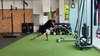 Lateral Fascia dynamic Stretch - Estiramiento din&aacute;mico de fascia lateral