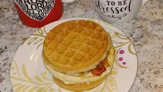 I Was Inspired By @ItsMeLissaB To Make A Bacon🥓 Sandwich But Added A Twist Or 2 To It 👍