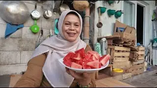 Makan Buah Semangka untuk Diet | Segar, Sehat, dan Bantu Turun BB 🍉✨