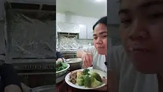#minimukbang# tara kain tayo chicken curry and egg and veggies sapat na