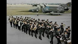 Ber&uuml;hmte deutsche M&auml;rsche - Das Luftwaffenmusikkorps 1 - Leitung: Major Ronald Lintner