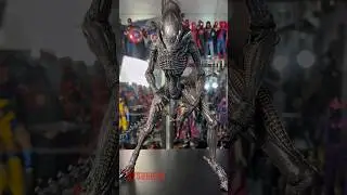 Scary but satisfying🥶 Scorched Xenomorph ASMR Close up Part.2 #asmr #closeup #alien