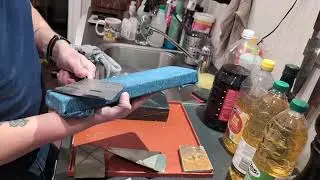 Jnat touch up yu kurosaki senko gyuto and katsuto tanaka matsubara tank. #knifesharpening #sharp 