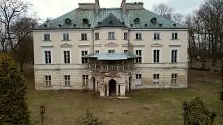Barokowo-klasycystyczny. Atrakcyjny Pałac w Świdnie.  XVIII w.  Dron.