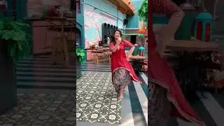 Juhi Parmar awesome looks video