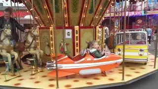 Draaimolen - Paashuis - Kermis Schijndel 2021 - Godrie Spijkers - www.hullygully.nl