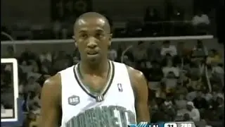 Speedy Claxton Hornets 22pts 5asts vs Lakers (2006)