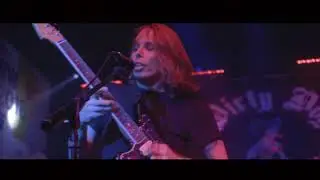 Adventurer  -  Oil Ocean LIVE