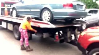 Tow girl buying a junk car at pompano Beach FL 9545983735