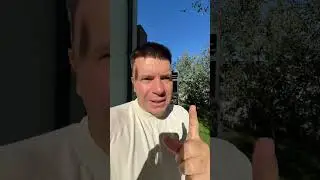 Минуту назад