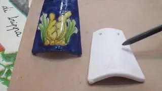 COME NASCE UN OGGETTO IN CERAMICA: Decoriamo una tegolina