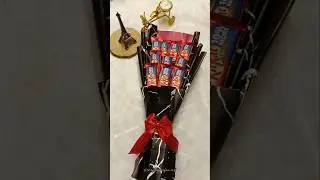 Kitkat bouquet tutorial❤️✨#shortsfeed#trending#diy#gift#kitkat#bouquettutorial#viral#chocolate