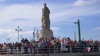 Un año más la centenaria procesión marítima de Santurtzi reúne a miles de personas