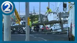 4 fallen utility poles closed Likelike Highway at School Street
