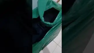 Empacar al vacío con cualquier bolsa de basura y una aspiradora.