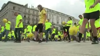 New Guinness World Record set in Krakow for juggling footballs
