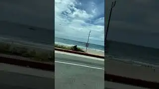 Driving by the Ocean from Manhattan Beach to Venice Beach